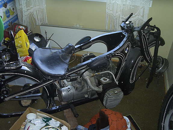 12_-147592429.jpg