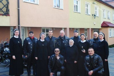 Zdjęcie z Siostrami Zakonnymi