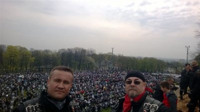 Prezesi na tle Jasnej Góry