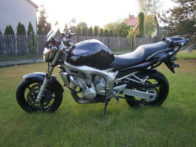 fz6.JPG