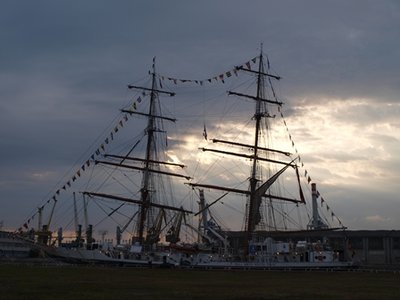 BL047965a.jpg