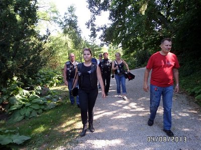 mimo upału podążamy bez żadnego marudzenia