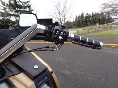 GL1200_tempomat.JPG