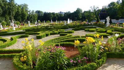 Ogród przed Pałacem